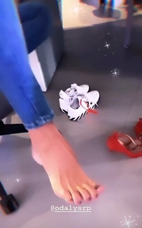 Odalys Ramírez feet photo thumbnail