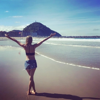 Odalys Ramírez feet photo thumbnail