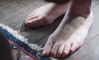 Odessa Young feet photo 2