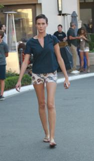 Odette Annable feet photo thumbnail