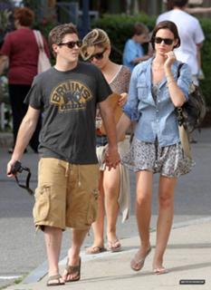 Odette Annable feet photo thumbnail