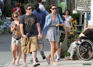 Odette Annable feet photo thumbnail