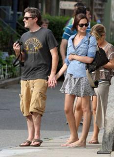 Odette Annable feet photo thumbnail