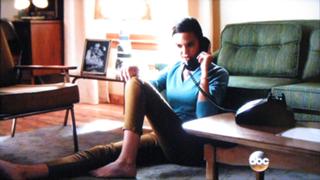 Odette Annable feet photo thumbnail
