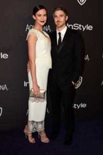 Odette Annable feet photo thumbnail