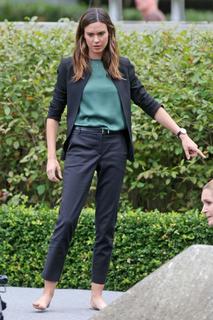 Odette Annable feet photo thumbnail