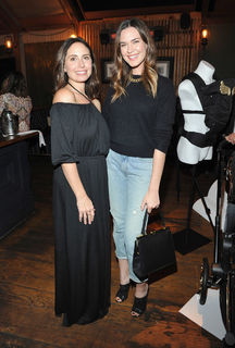 Odette Annable feet photo thumbnail