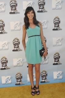 Odette Annable feet photo thumbnail