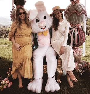Odette Annable feet photo thumbnail