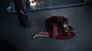Odette Annable feet photo thumbnail