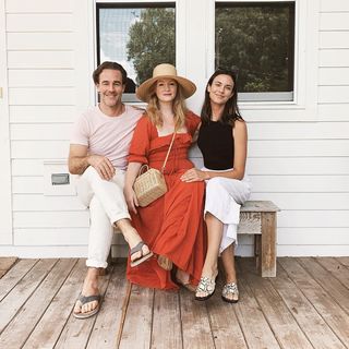 Odette Annable feet photo thumbnail