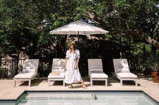 Odette Annable feet photo thumbnail