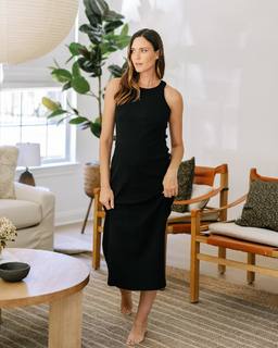 Odette Annable feet photo thumbnail