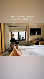 Odette Annable feet photo thumbnail
