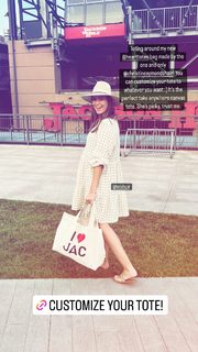 Odette Annable feet photo thumbnail