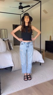 Odette Annable feet photo thumbnail