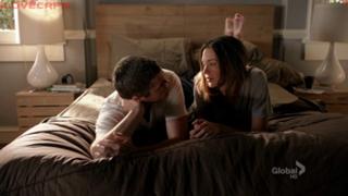 Odette Annable feet photo thumbnail