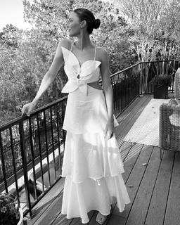 Odette Annable feet photo thumbnail