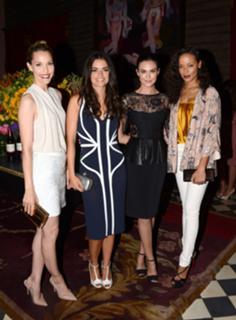 Odette Annable feet photo thumbnail