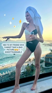 Odette Annable feet photo thumbnail