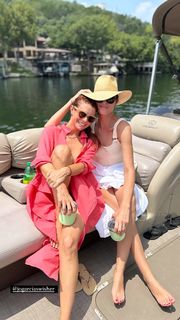 Odette Annable feet photo thumbnail