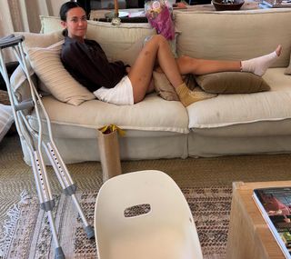 Odette Annable feet photo thumbnail