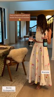 Odette Annable feet photo thumbnail