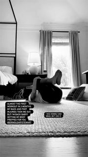 Odette Annable feet photo thumbnail