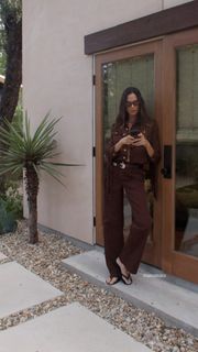 Odette Annable feet photo thumbnail