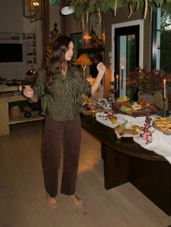 Odette Annable feet photo 4