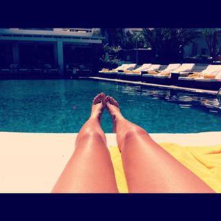 Odette Annable feet photo thumbnail