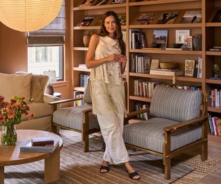 Odette Annable feet photo 7
