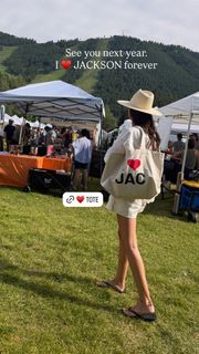 Odette Annable feet photo 14
