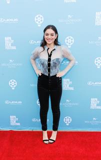 Odeya Rush feet photo thumbnail