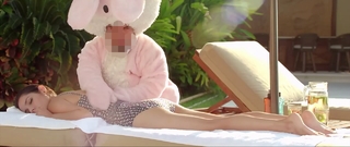 Oka Giner feet photo 10