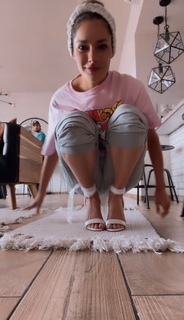Oka Giner feet photo 18