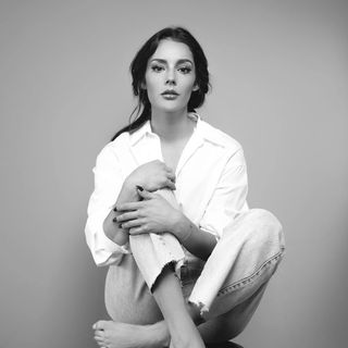 Oka Giner feet photo 6