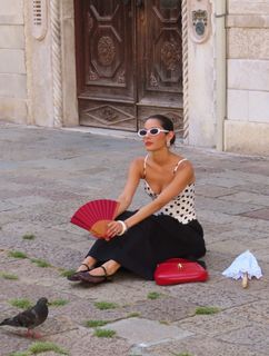 Oka Giner feet photo 10