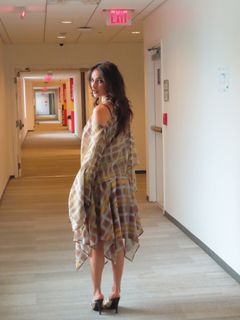 Oka Giner feet photo 4