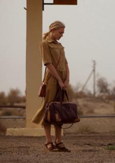 Oksana Akinshina feet photo thumbnail