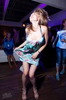 Oksana Akinshina feet photo thumbnail