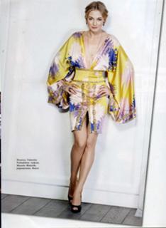 Oksana Akinshina feet photo thumbnail