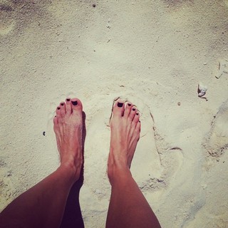 Oksana Akinshina feet photo thumbnail