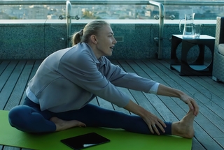 Oksana Akinshina feet photo thumbnail