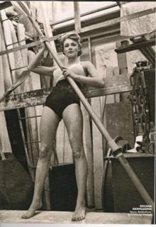 Oksana Akinshina feet photo thumbnail