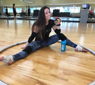 Oksana Grishina feet photo 1
