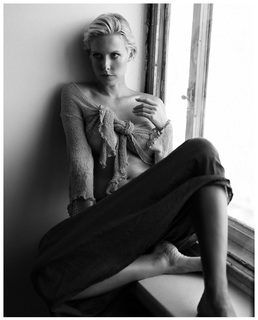 Oksana Streltsova feet photo 1