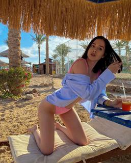 Olesya Ivanchenko feet photo thumbnail