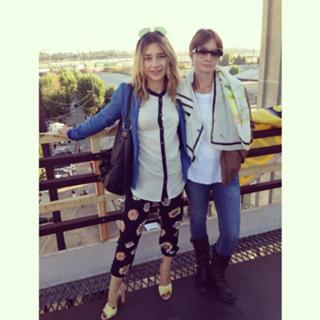 Olesya Rulin feet photo thumbnail