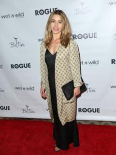 Olesya Rulin feet photo thumbnail